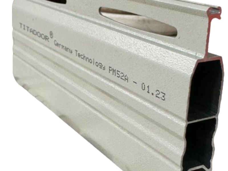 Cửa cuốn Đức Khe Thoáng Titadoor PM52A-Đà Nẵng