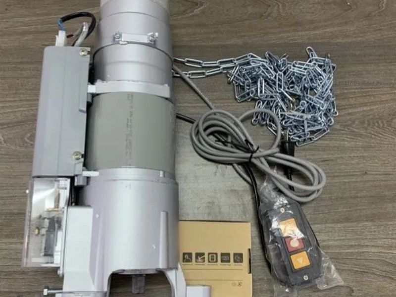 Nếu bạn đang cần một motor với giá thành sẽ đi đôi với chất lượng của nó thì đừng bỏ motor cửa cuốn YH 400kg Đài Loan, tuy giá cao nhưng chất lượng là điều không thể bàn cãi với loại motor này.
