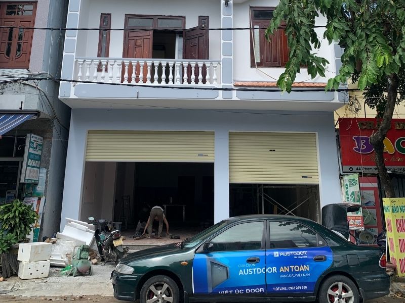 Lắp đặt cửa cuốn khe thoáng tại Ngũ Hành Sơn.